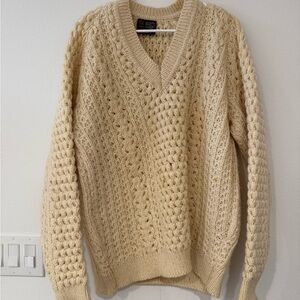 Q woolen market Made in Ireland Knit Sweater
